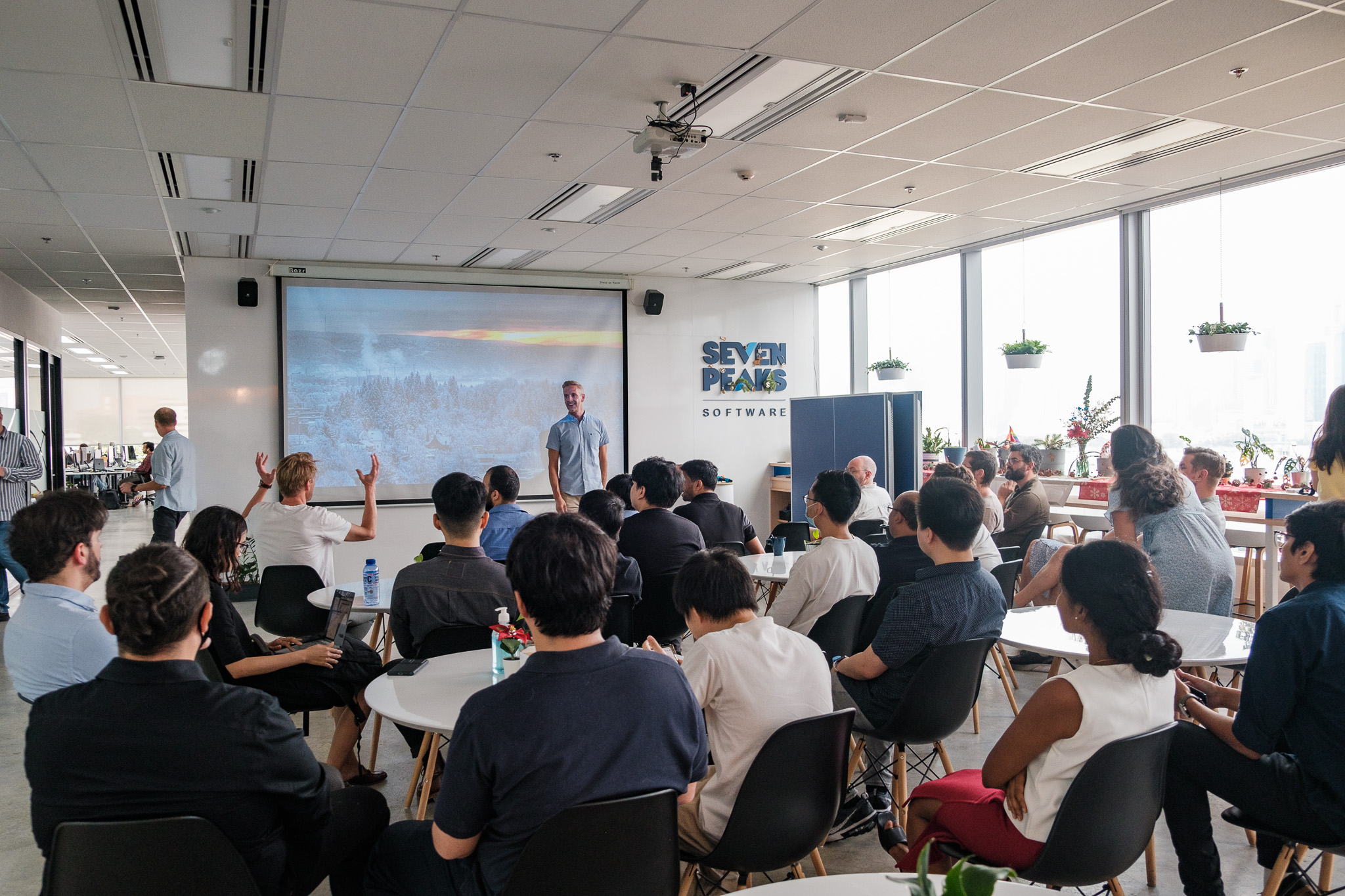 På besøk hos Seven Peaks i Bangkok